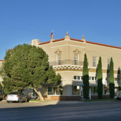 Hotel Paisano - an oasis in itself.