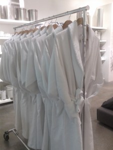 I want a white robe