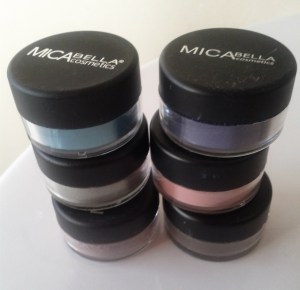 eyes that sparkle plenty:  These Glamorous pigments s will give you the look you always wanted! They are made of 100% natural Mica. The unique blends of micro-pulverized minerals and pigments apply easily, blend incredibly well, and have an amazing staying power.  These shimmers are so pure that they will not irritate even the most sensitive eyes.  http://www.IntrigueImports.com