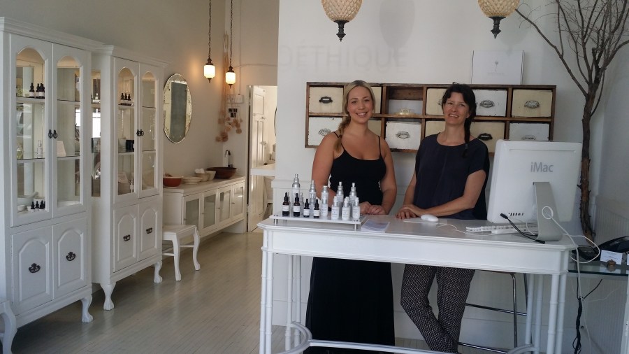 Jaana (left) is a skin care specialist & Claudine (right) is the owner.