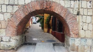 Many, many of these arches