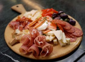 antipasto-platter