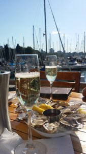 Meeting up with a friend Ahhhh...a perfect way to end a day (well not quite, but close enough)! 