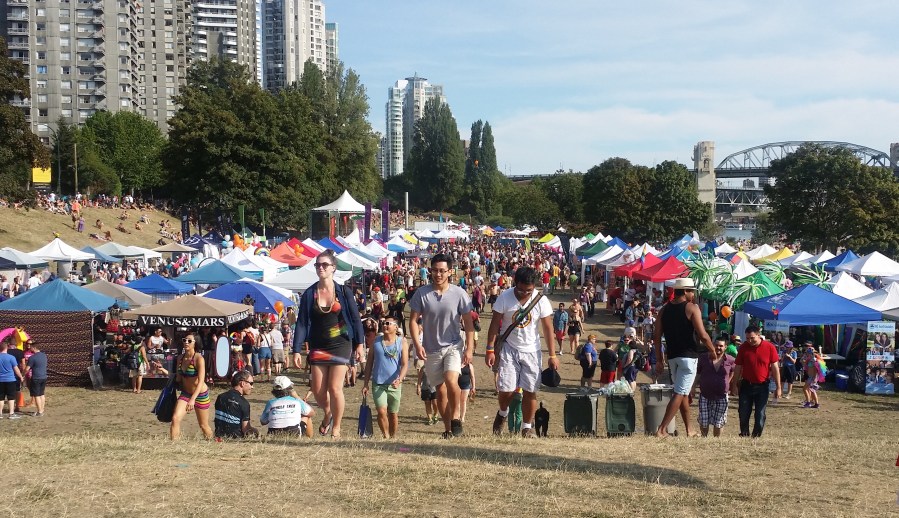 The party never ends - Sunset Beach