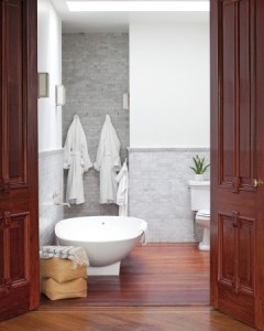 Photo: Matthew Hranek  Modern Bathroom 
