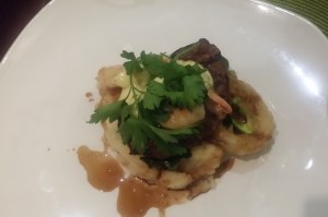 Filet Oscar, certified AAA beef tenderloin, prawns, house béarnaise, pomme purée 